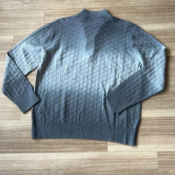 Raffi textured metallic silver gray size medium fitted sweater with zip